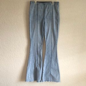 Size Large 11-13. No boundaries. Walmart brand. Elastic waist bell bottoms.